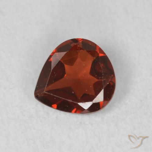 0.45ct 天然 ミディアムレッド パイロープガーネット, 洋梨の形, VS