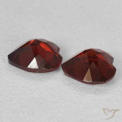 Shop natural 1.07ct サングリアレッド パイロープガーネット gems, 心臓, from モザンビーグ at GemSelect. In stock, global shipping!