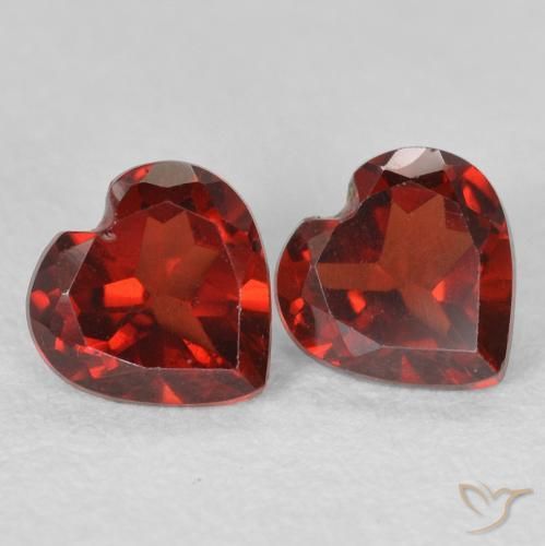 Shop natural 1.15ct カラントレッド パイロープガーネット gems, 心臓, from モザンビーグ at GemSelect. In stock, global shipping!