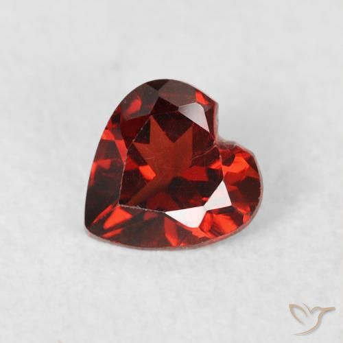 0.53ct 天然 明るい赤 パイロープガーネット, 心臓, VS