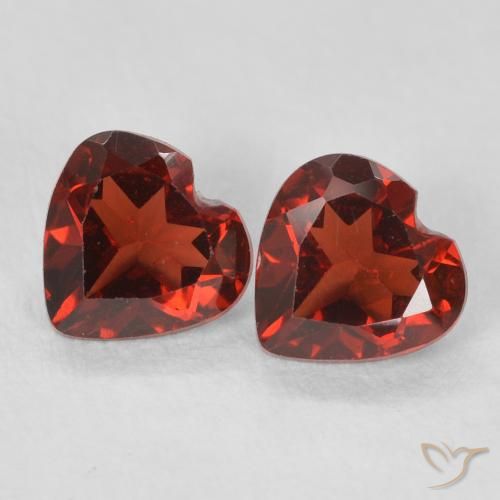 Shop natural 1.06ct サングリアレッド パイロープガーネット gems, 心臓, from モザンビーグ at GemSelect. In stock, global shipping!