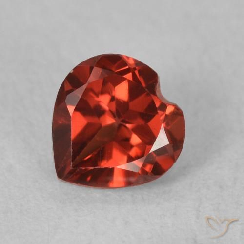 0.69ct 天然 カラントレッド パイロープガーネット, 心臓, VS