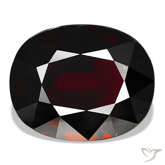 14.91カラットの天然黒みがかった赤パイロープガーネット（16.2×13 mm・クッションカット）