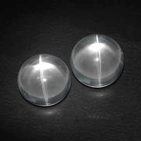 カラットの天然ホワイトQuartz Cat's Eye（11.10 mm・ラウンドカット）