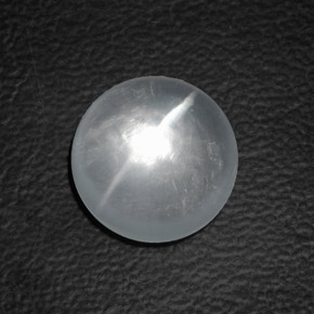 8.82カラットの天然クリアホワイトQuartz Cat's Eye（12.09 mm・ラウンドカット）