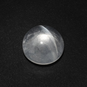 4.82カラットの天然ホワイトQuartz Cat's Eye（10.46 mm・ラウンドカット）