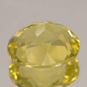 3.61カラットの天然レモンクォーツ（11.1×9.2 mm・オーバルカット）