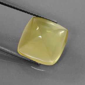 7.78カラットの天然レモンクォーツ（13×12.7 mm・透明）