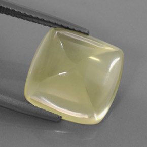 8.29カラットの天然レモンクォーツ（12.9×12.8 mm・透明）
