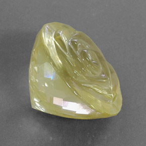 21.03カラットの天然レモンクォーツ（18.3×13.4 mm・透明）