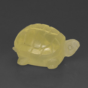 26.98カラットの天然レモンクォーツ（23.2×17.8 mm・透明）
