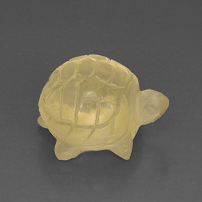 17.80カラットの天然レモンクォーツ（18.4×14.4 mm・透明）