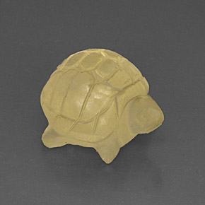 17.80カラットの天然レモンクォーツ（18.4×14.4 mm・透明）