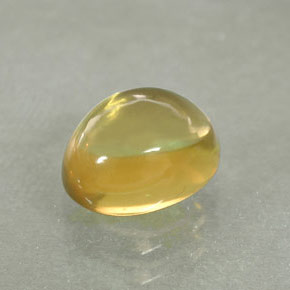 1.61カラットの天然レモンクォーツ（7.9×6.2 mm・オーバルカット）