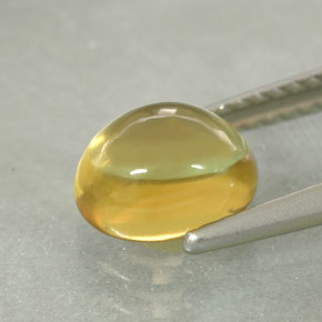 1.61カラットの天然レモンクォーツ（7.9×6.2 mm・オーバルカット）