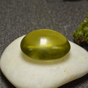 29.76カラットの天然黄色がかった緑クォーツ（22.3×18.3 mm・オーバルカット）