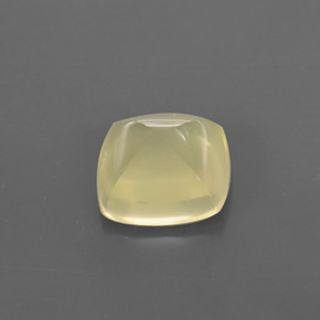 8.21カラットの天然レモンクォーツ（13×12.8 mm・透明）