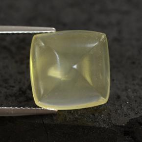 8.05カラットの天然薄いイエロークォーツ（12.9×12.7 mm・クッションカット）