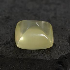 8.05カラットの天然薄いイエロークォーツ（12.9×12.7 mm・クッションカット）