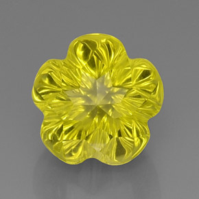 12.53カラットの天然レモンクォーツ（14.5×14 mm・フラワーカット）