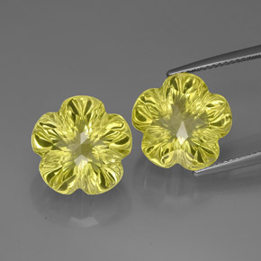 カラットの天然レモンクォーツ（14.3×14.1 mm・フラワーカット）