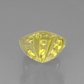 6.62カラットの天然レモンクォーツ（12.3×12 mm・フラワーカット）