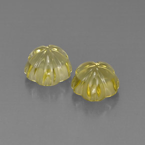 カラットの天然レモンクォーツ（10.7×10.4 mm・フラワーカット）