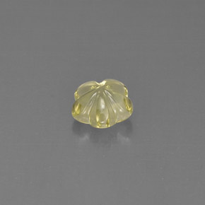 1.86カラットの天然レモンクォーツ（8.3×8.2 mm・フラワーカット）