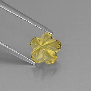2.49カラットの天然レモンクォーツ（8.5×8.4 mm・フラワーカット）