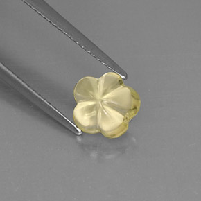 1.77カラットの天然レモンクォーツ（8.4×8.1 mm・フラワーカット）