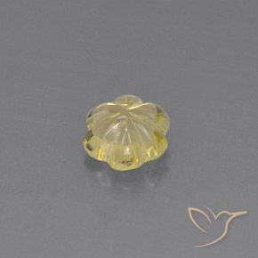 2.60カラットの天然薄いイエロー石英、フラワーカット、透明