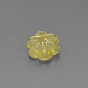 3.40カラットの天然レモンクォーツ（10.4×9.7 mm・フラワーカット）