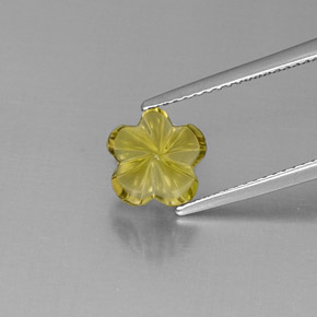 2.52カラットの天然レモンクォーツ（8.5×8.4 mm・フラワーカット）
