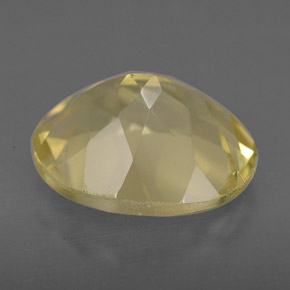 3.35カラットの天然レモンクォーツ（11.1×9.1 mm・オーバルカット）