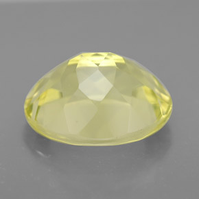 3.68カラットの天然レモンクォーツ（11.2×9.2 mm・オーバルカット）