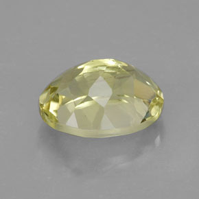 3.67カラットの天然レモンクォーツ（11.2×9.1 mm・オーバルカット）