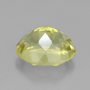 3.75カラットの天然レモンクォーツ（11.1×9.1 mm・オーバルカット）
