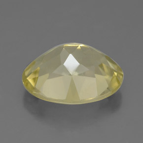 3.26カラットの天然レモンクォーツ（11.2×9.1 mm・オーバルカット）