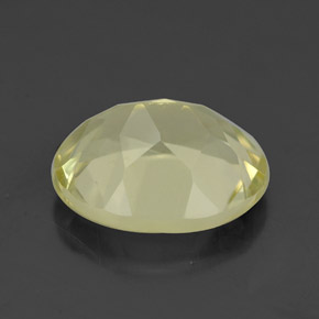 3.26カラットの天然レモンクォーツ（11.1×9.1 mm・オーバルカット）