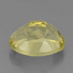 3.82カラットの天然レモンクォーツ（11.3×9.1 mm・オーバルカット）