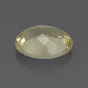 3.28カラットの天然レモンクォーツ（11.2×9.2 mm・オーバルカット）