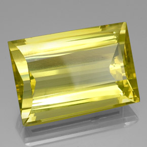 51.63カラットの天然レモンクォーツ（28.1×19.6 mm・バゲット）
