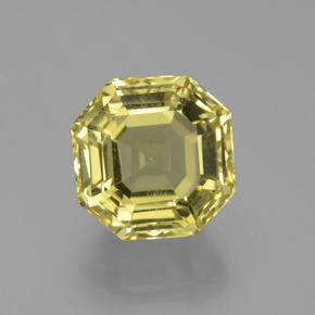 7.70カラットの天然レモンクォーツ（11.6×11.5 mm・エメラルドカット）