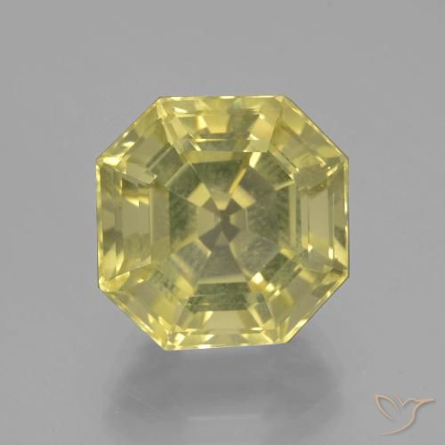 8.92ct 天然 ミディアム薄いイエロー 石英, エメラルドカット, VVS