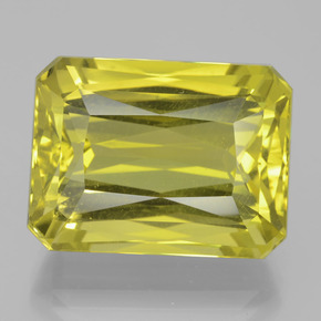 27.44カラットの天然レモンクォーツ（20.1×15.1 mm・エメラルドカット）