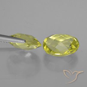 Shop natural 4.72ct ミディアムイエロー 石英 gems, 楕円形, from ブラジル at GemSelect. In stock, global shipping!