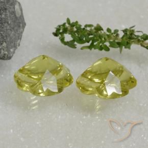 Shop natural 19.42ct ミディアムイエロー 石英 gems, フラワーカット, from ブラジル at GemSelect. In stock, global shipping!