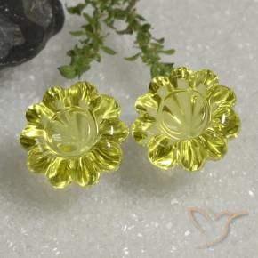 Shop natural 14.39ct ミディアムイエロー 石英 gems, フラワーカット, from ブラジル at GemSelect. In stock, global shipping!