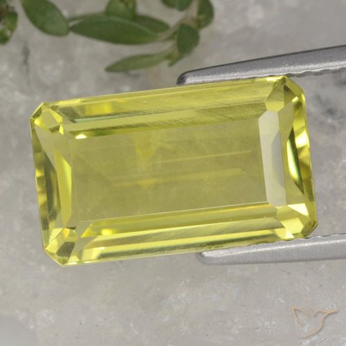4.46ct 天然 薄いパイナップルイエロー 石英, エメラルドカット, VVS-VS