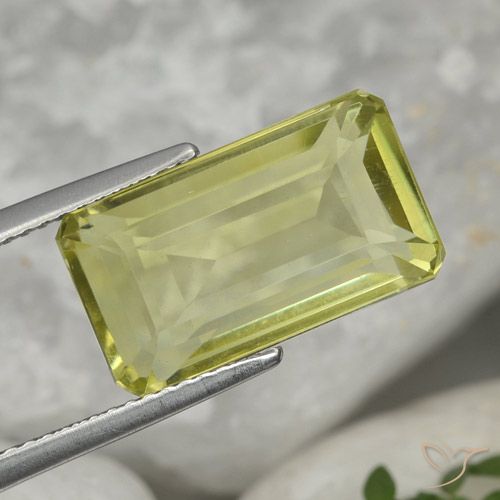 8.13ct 天然 ミディアムイエロー 石英, エメラルドカット, VVS-VS